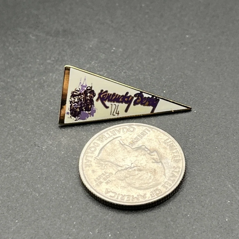 Kentucky Derby 124 Horse Racing‎ Pennant Lapel Hat Pin